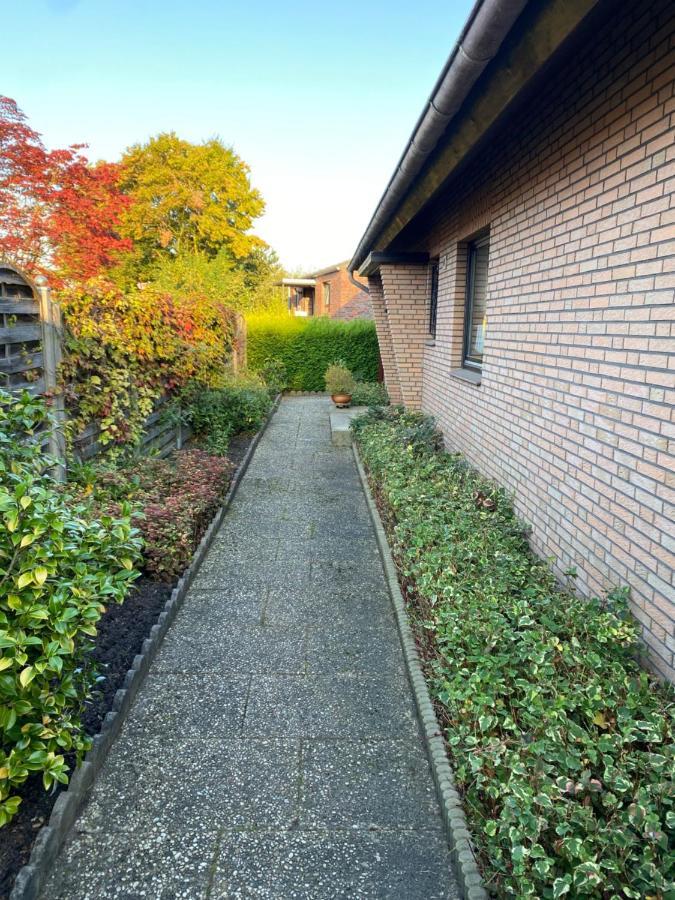 Gemuetliches Ferienhaus Kuestenliebe فيلهلمسهافن المظهر الخارجي الصورة